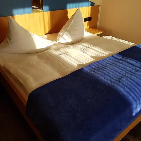 Zum Anger 3* Neukirchen-Pleiße