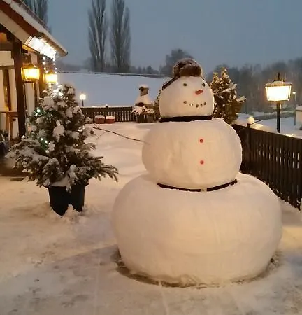 Zum Anger Neukirchen-Pleiße