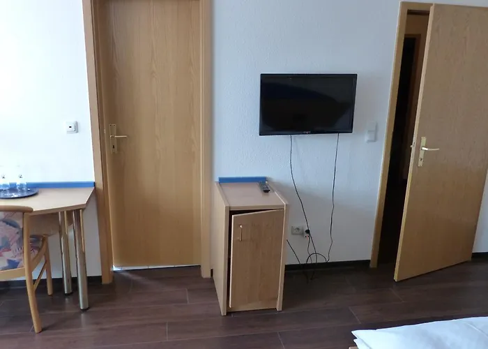 Zum Anger 3* Neukirchen-Pleisse